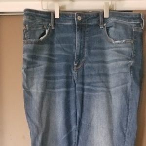 American Eagle size long hi-rise crop flare